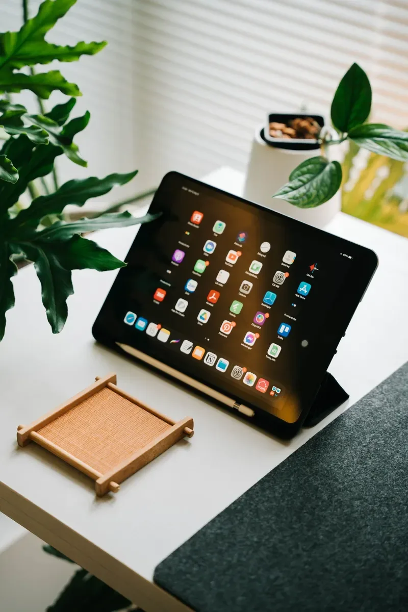 Tablet 10-inch, 64 GB, photo 1 of 3 (sample photo)