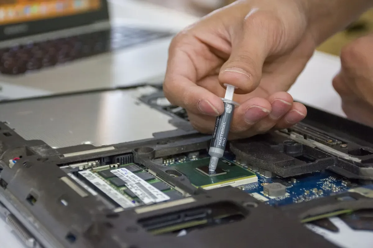 Laptop service and internal cleaning, photo 1 of 4 (sample photo)