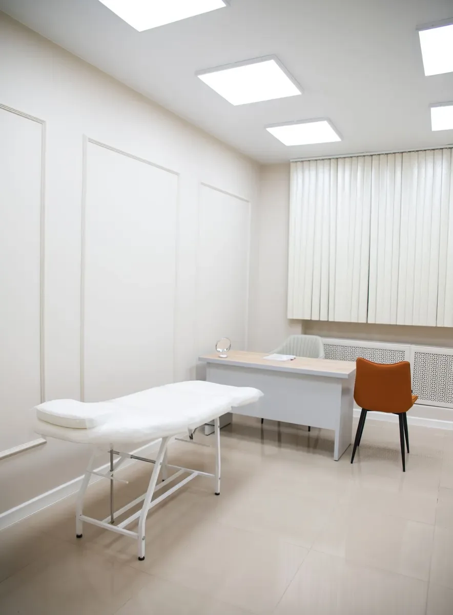 A consultation room (sample photo)